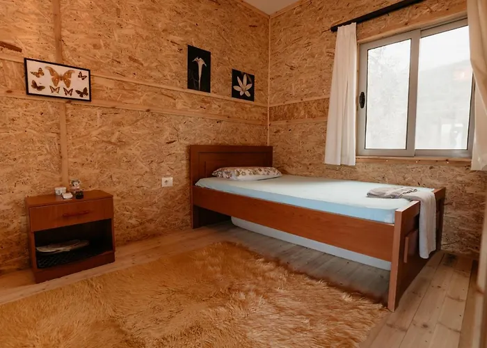 Bujtina Vjosa 3*