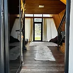 Bujtina Vjosa Pensjonat 4*