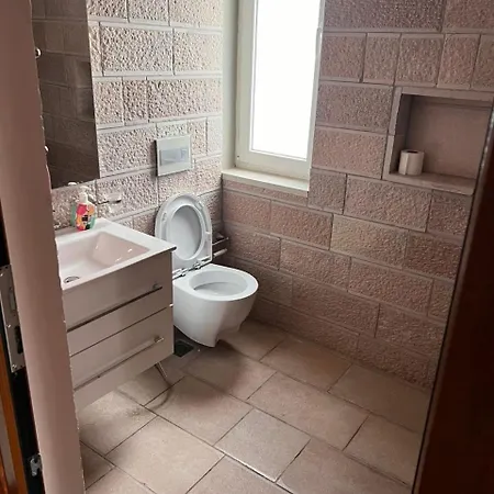 Affittacamere Bujtina Vjosa 4*
